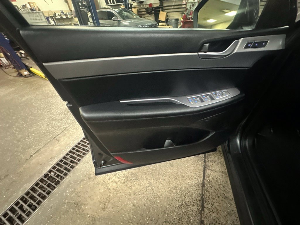 Certified Used 2020 Green Hyundai SEL image 8
