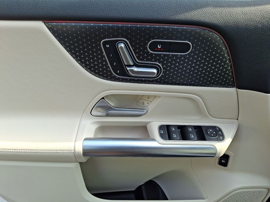 Certified Used 2026 White Mercedes-Benz GLA 250 image 12