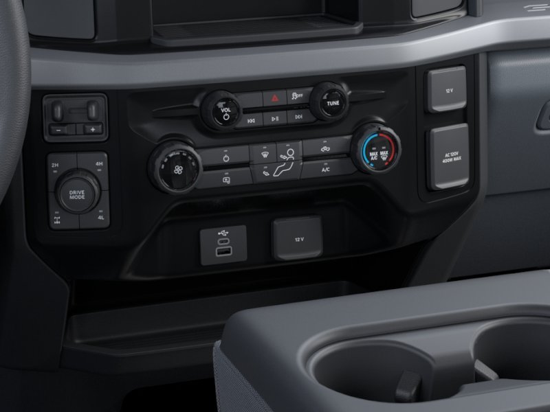 New 2026 Oxford White Ford F-250® XL image 15