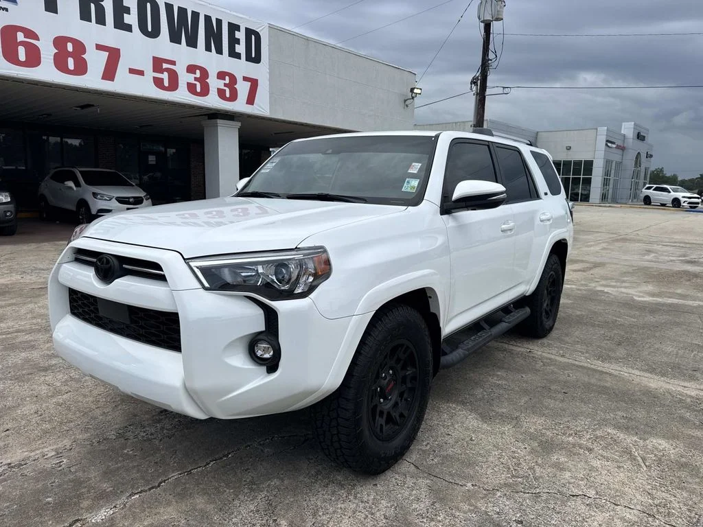 Used 2024 White Toyota SR5 Premium image 2