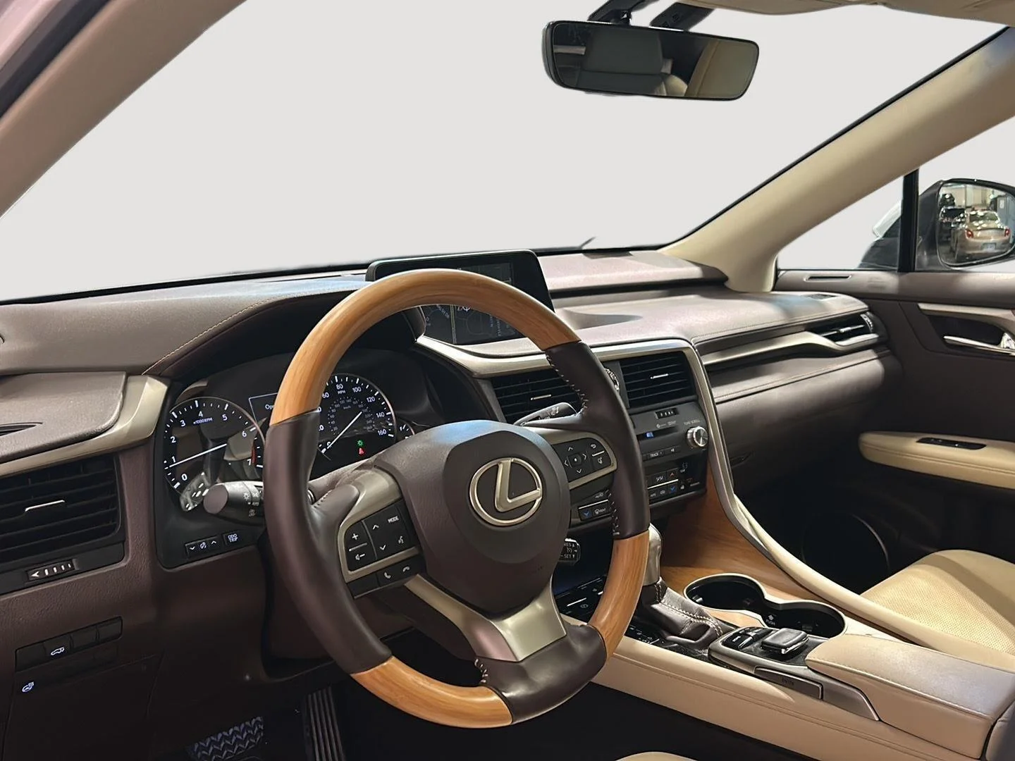 Used 2016 Eminent White Pearl Lexus Premium image 6