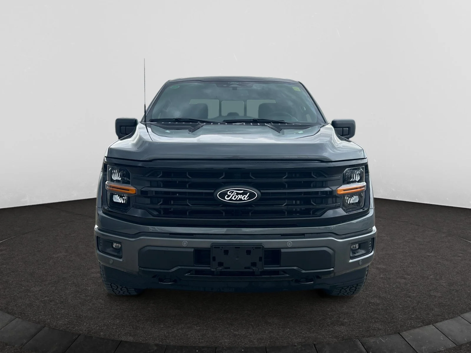 New 2026 Carbonized Grey Metallic Ford XLT image 8