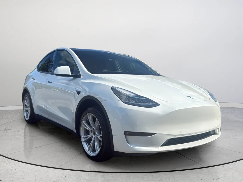 2021 Tesla Model Y Standard Range's photo