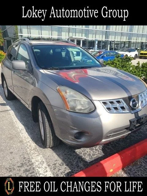 Used 2012 Gray Nissan SV image 1