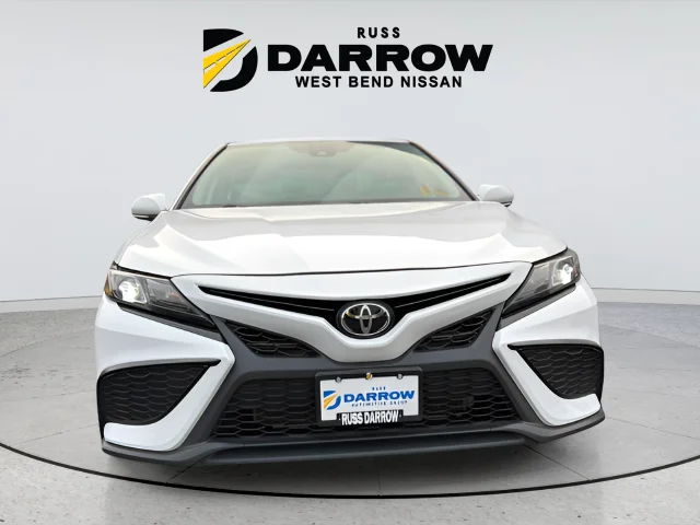 Used 2024  Toyota  image 8