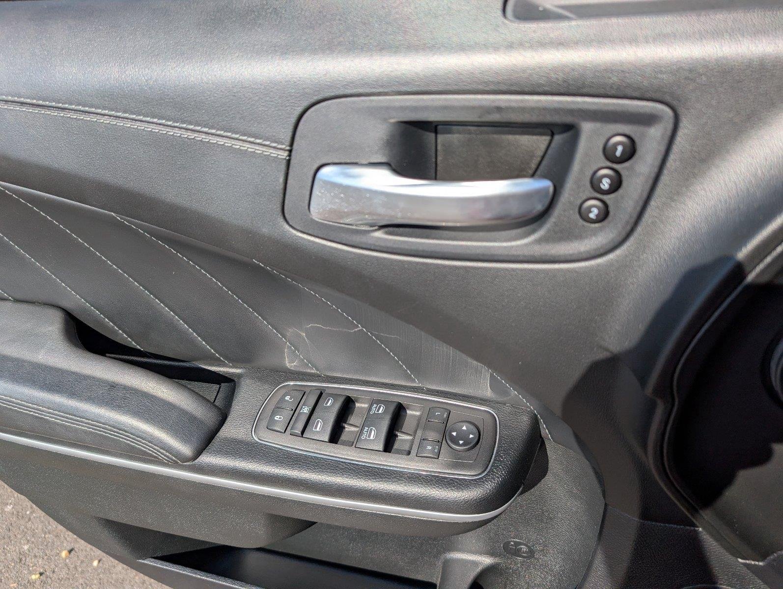 Used 2023 Go Mango Dodge Scat Pack image 19