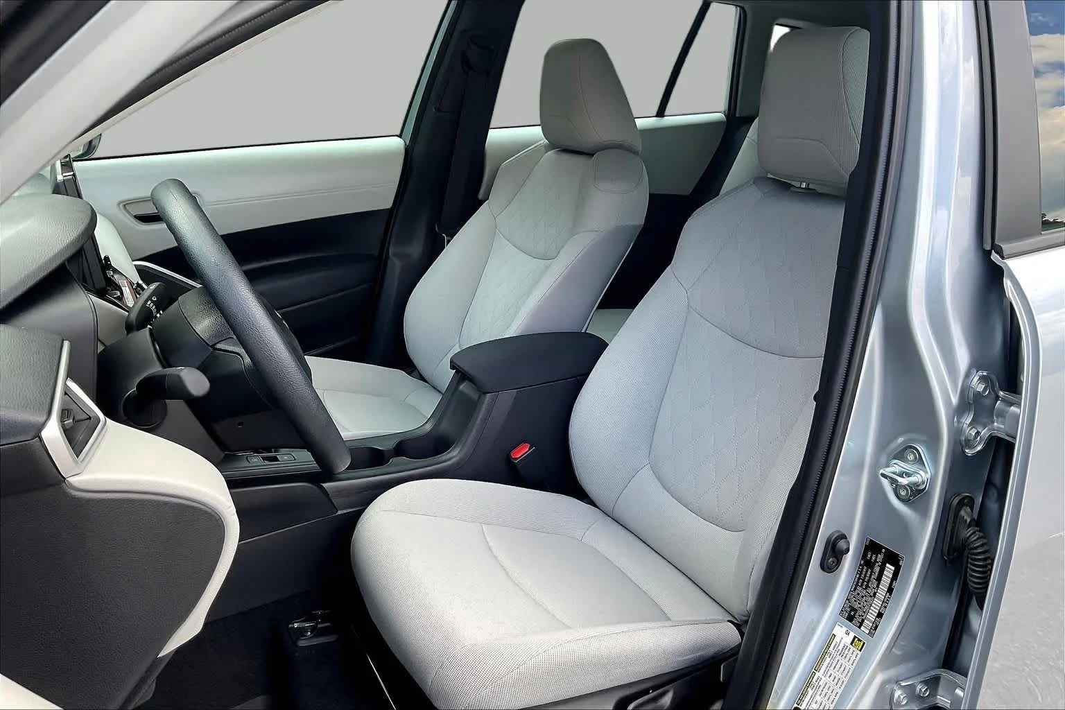 Used 2026 Sonic Silver Toyota L image 8