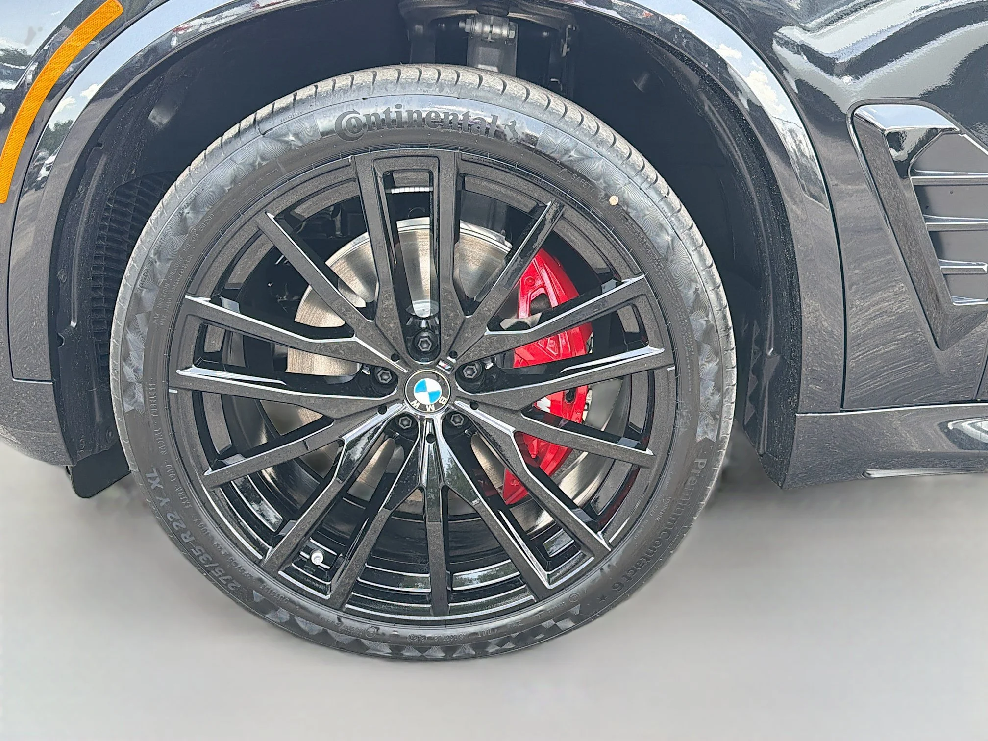 New 2026 Black Sapphire Metallic BMW xDrive40i image 42