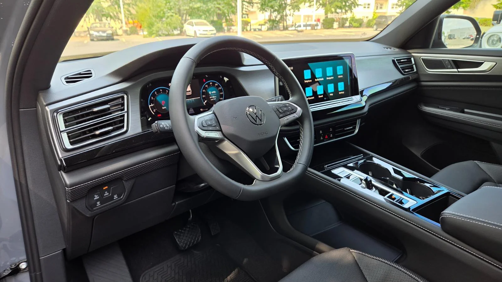 2026 Volkswagen Atlas Cross Sport SE w/Tech - Photo 24