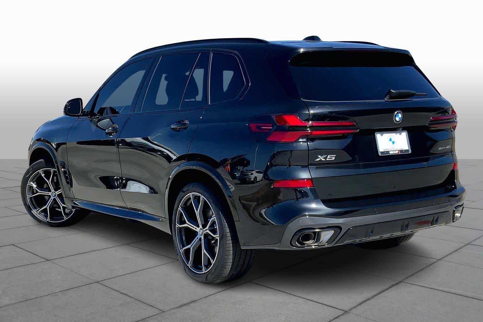 Used 2026 Black Sapphire Metallic BMW sDrive40i image 12