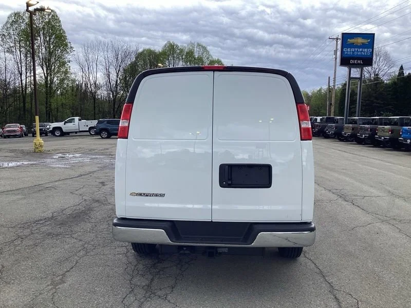 2026 Chevrolet Express Cargo Work Van - Photo 6