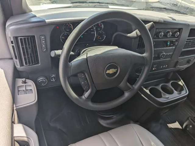 2025 Chevrolet Express Cargo Work Van - Photo 26
