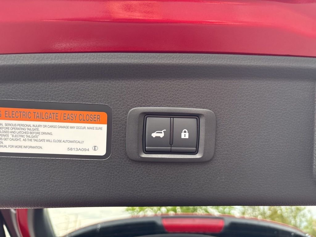 Used 2024 Red Mitsubishi SE image 13