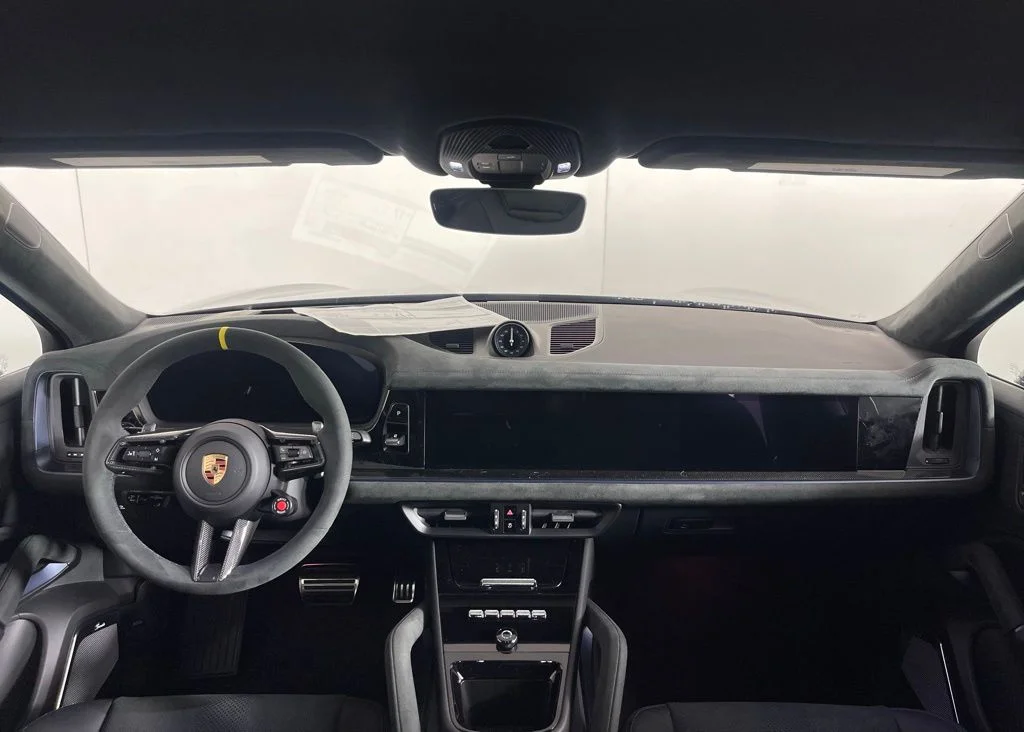 2025 Porsche Cayenne Coup Turbo GT - Photo 21