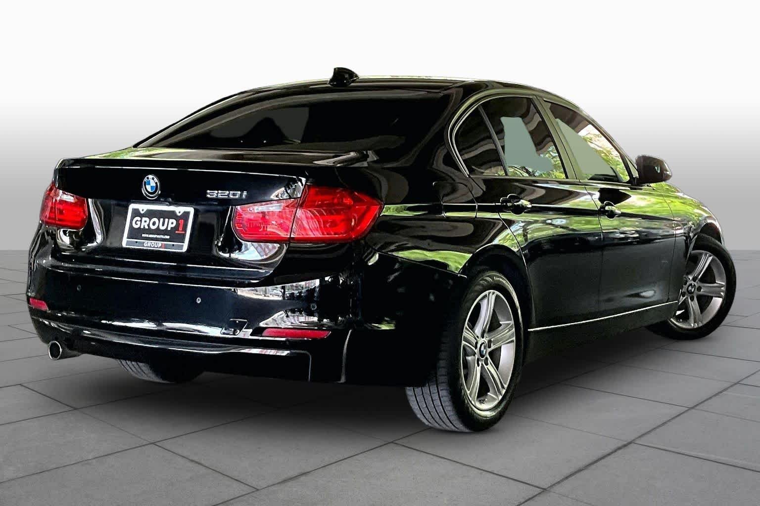 Used 2015 Jet Black BMW 320i image 12