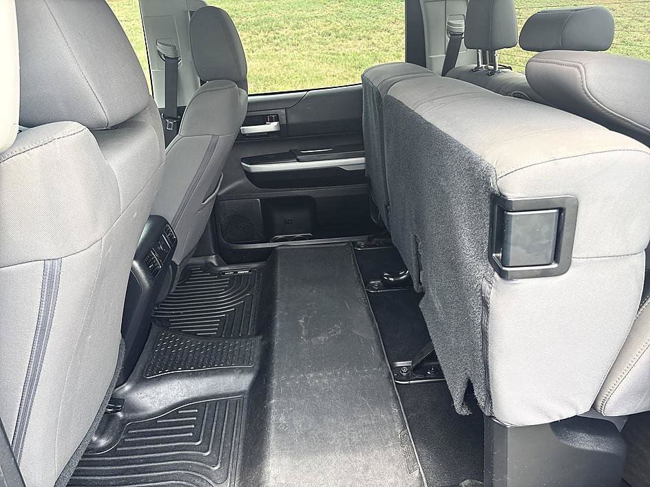 Used 2020 Magnetic Gray Metallic Toyota SR5 image 22