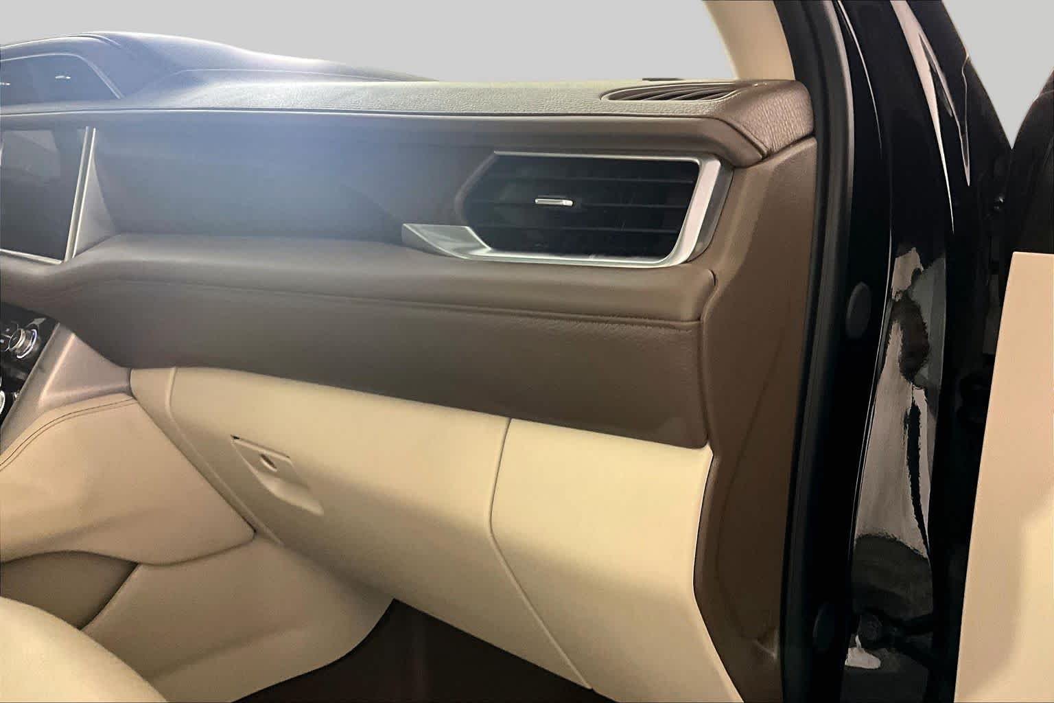 Used 2024 Onyx Black GMC Denali image 18