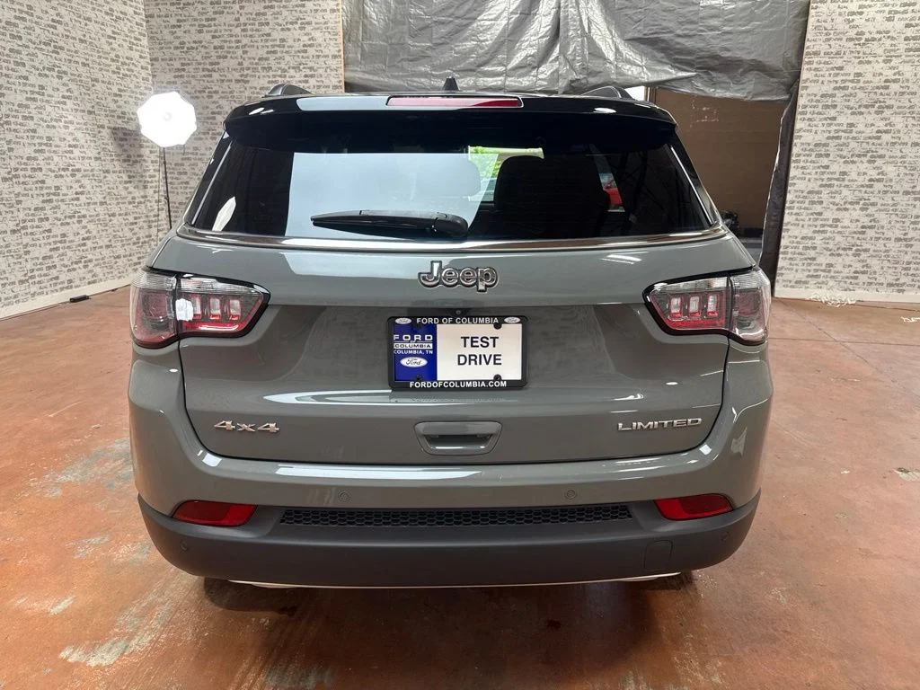 Used 2023 Gray Jeep Limited image 6