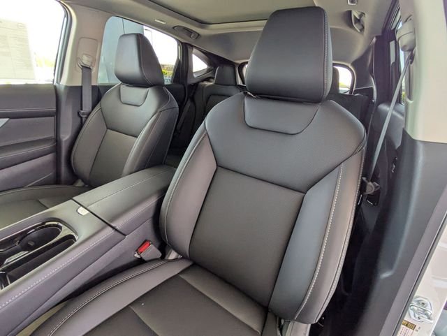 New 2026 Everest White Pearl TriCoat Nissan SL image 23