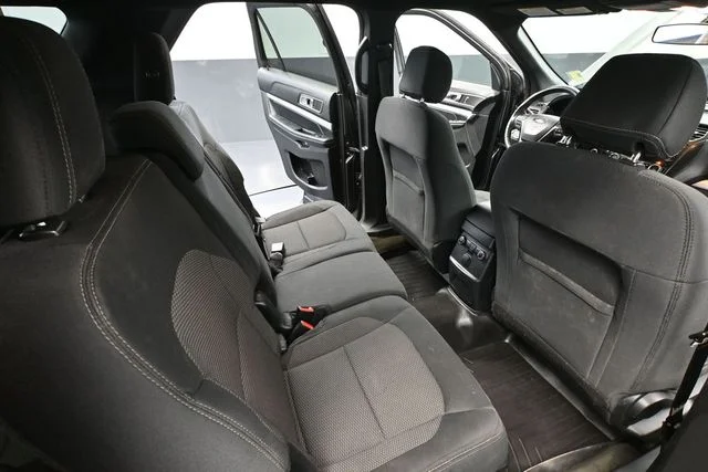 2017 Ford Explorer XLT - Photo 42