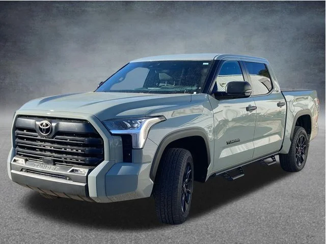 Used 2025 Green Toyota SR5 image 7