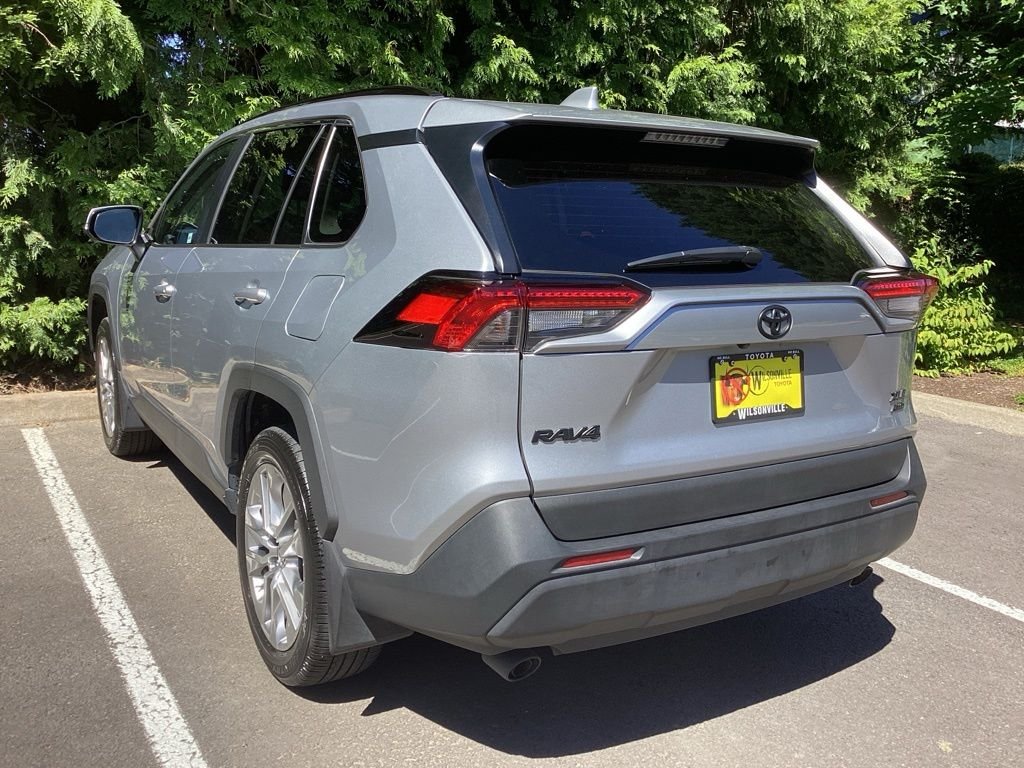 Certified Used 2025 Silver Toyota XLE Premium image 10
