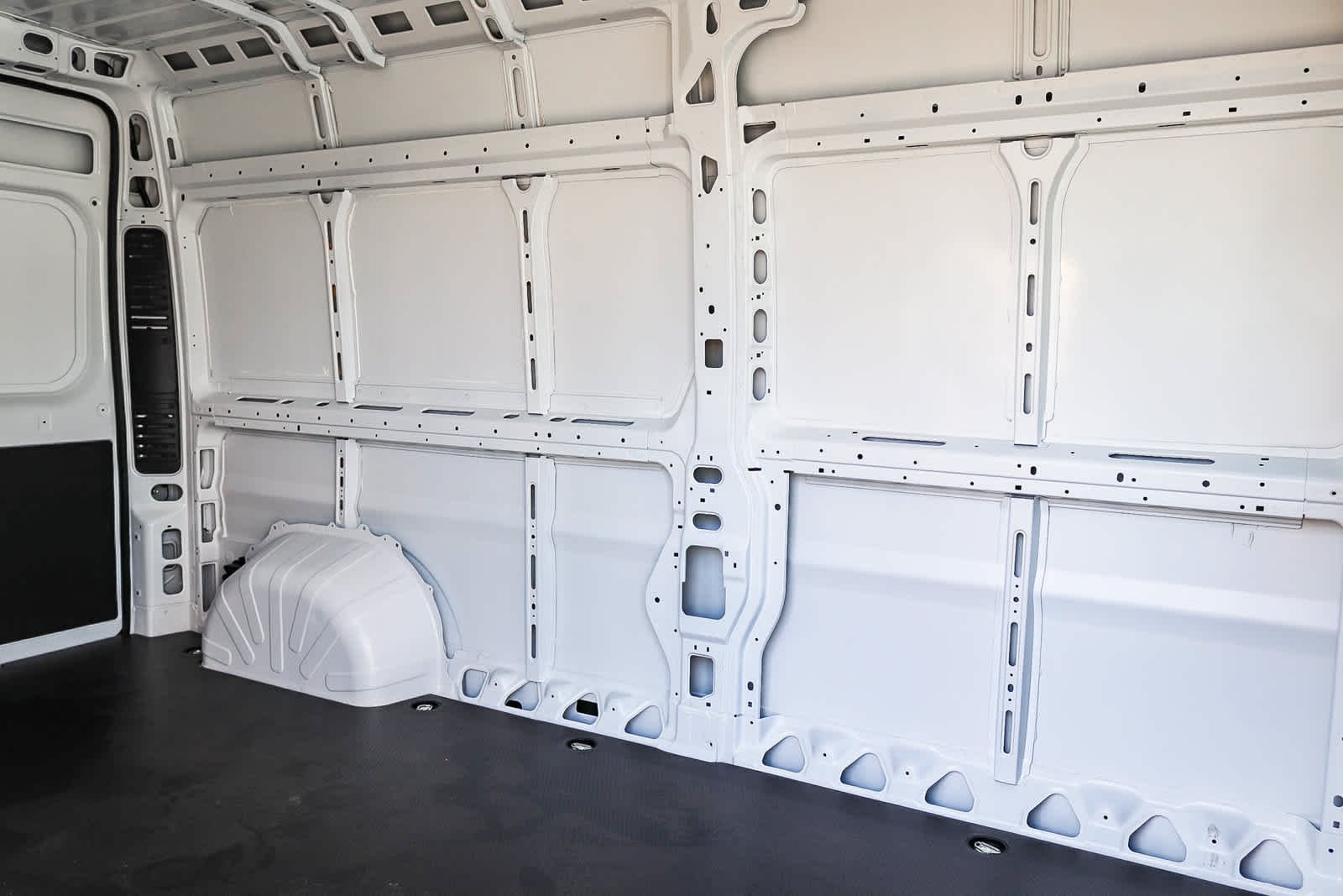New 2027 Bright White Clearcoat RAM Tradesman image 23