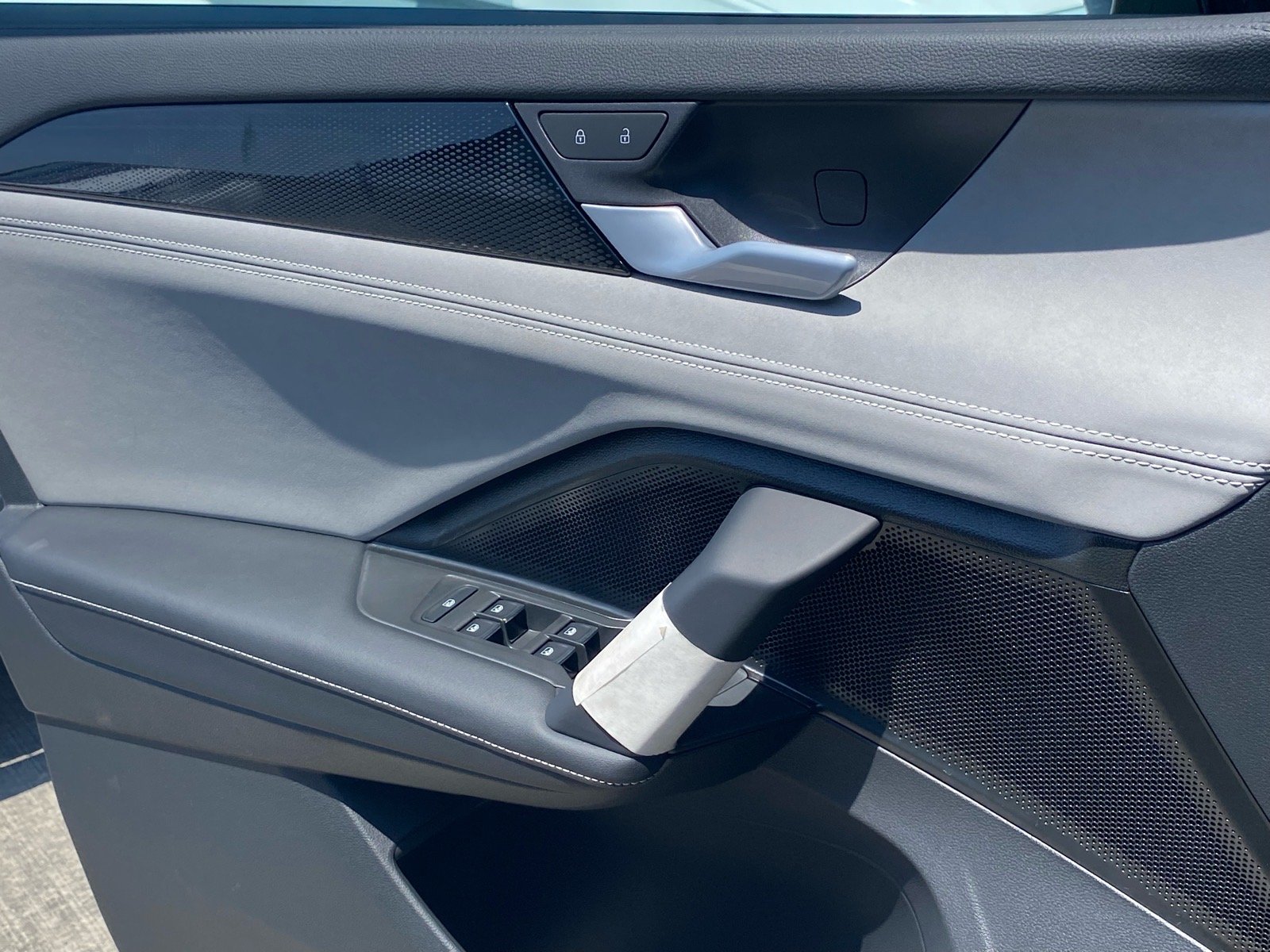 New 2026 Gray Volkswagen SE image 10