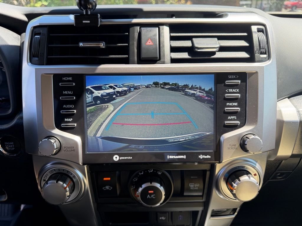 Used 2022 White Toyota SR5 image 22