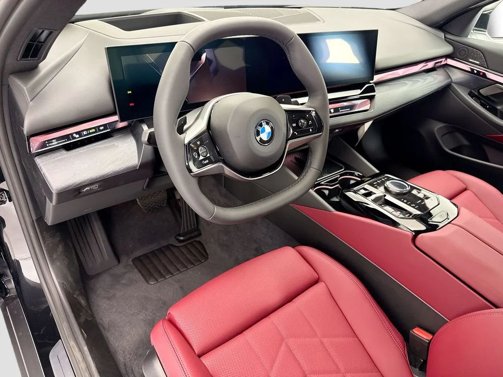 New 2027 Dk. BMW 530i image 9
