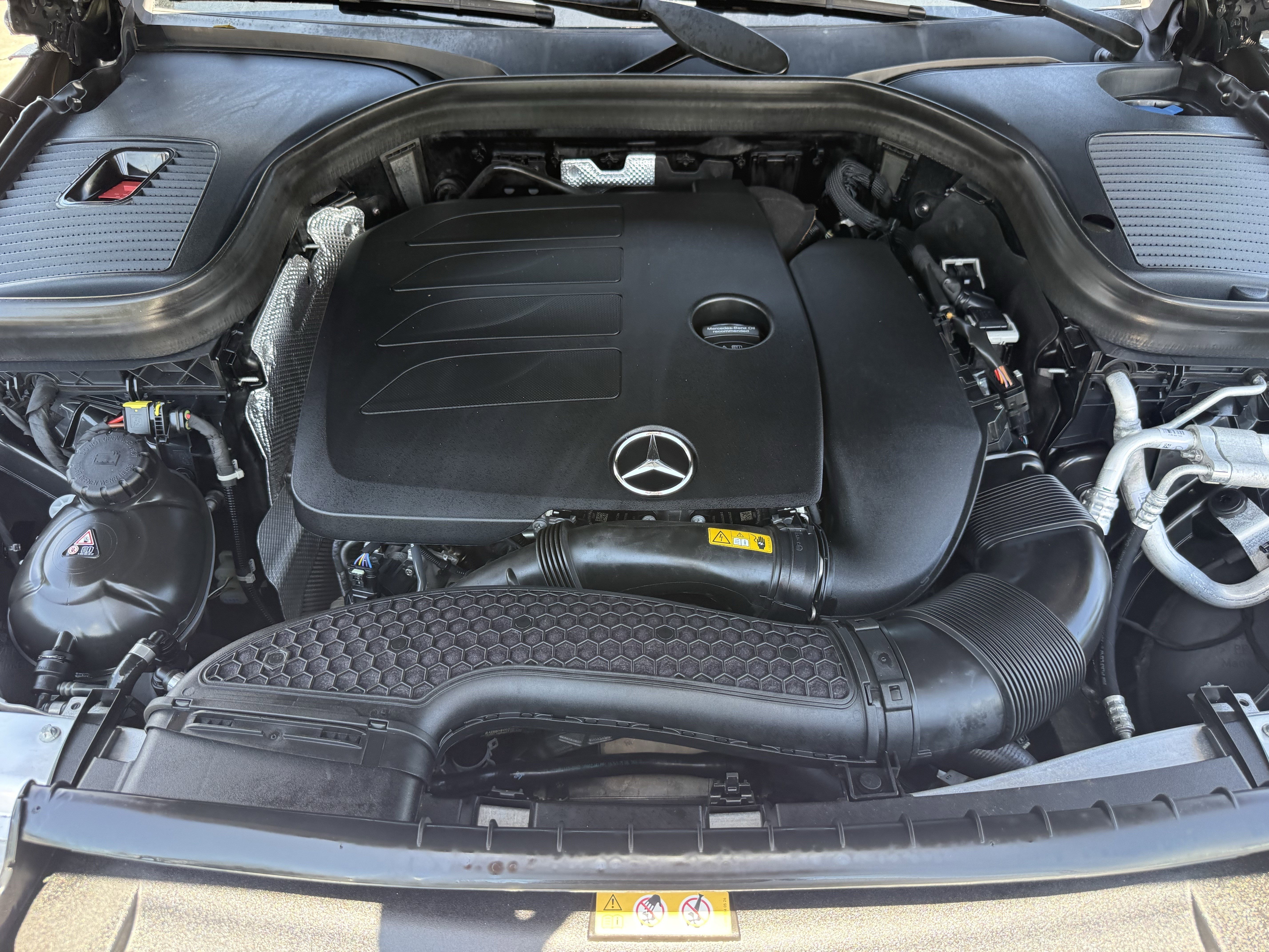 2022 Mercedes-Benz GLC GLC300 - Photo 31