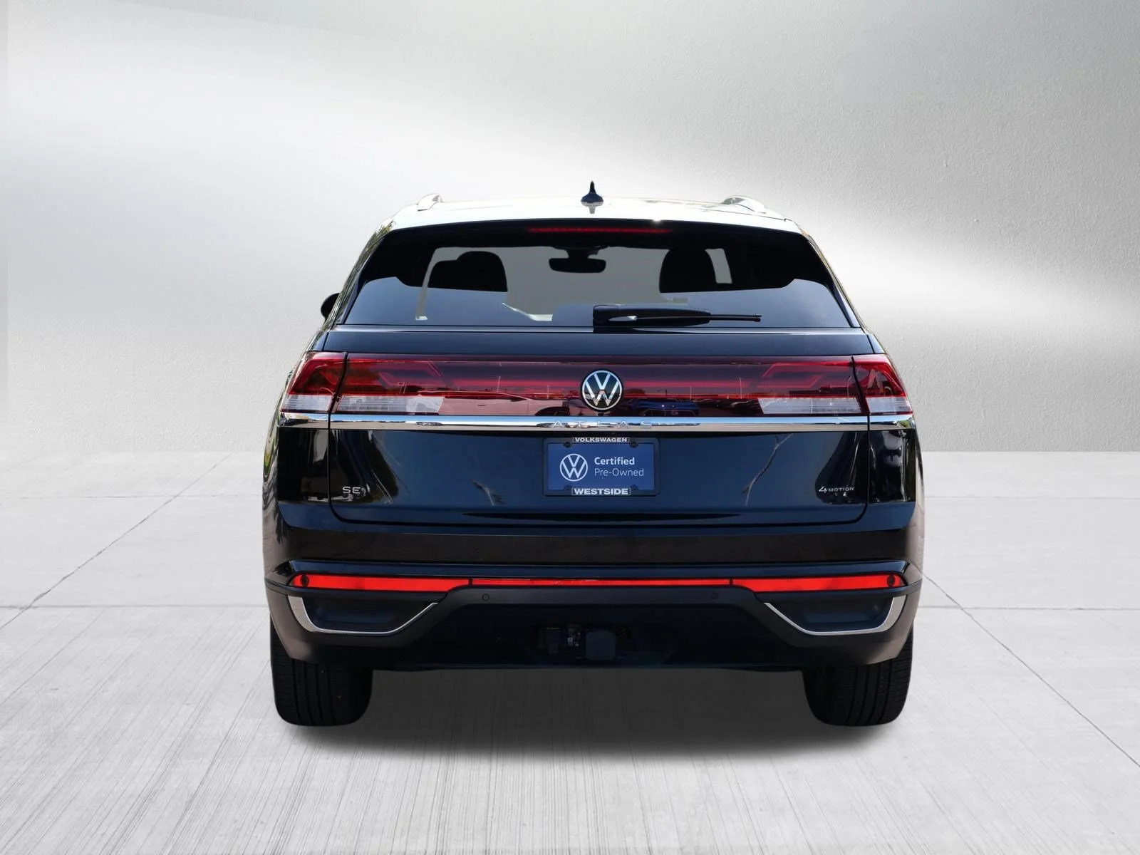 Certified Used 2024 DEEP BLACK PEARL EFFECT Volkswagen 2.0T SE w/Technology image 6