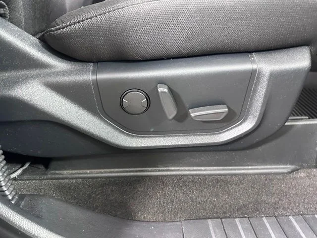 Used 2020 Gray Ford XLT image 11