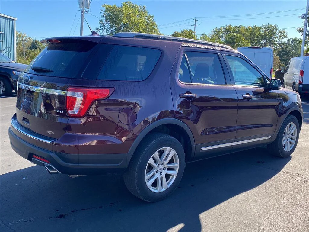 Used 2018 Burgundy Velvet Metallic Tinted Clearcoat Ford XLT image 11