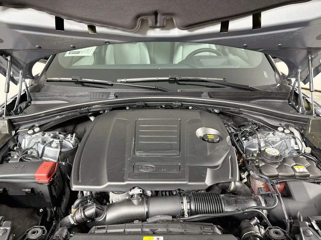 Used 2026 Gray Land Rover S image 32