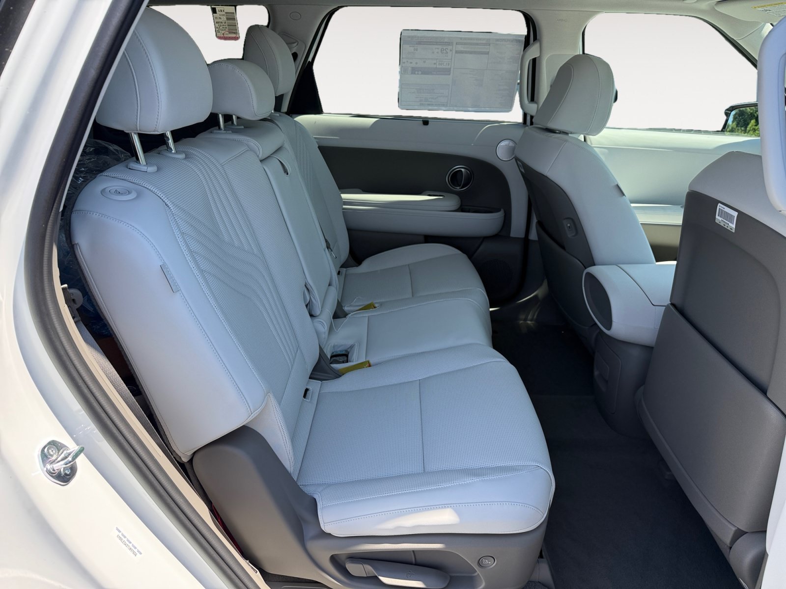 New 2026 Creamy White Pearl Hyundai SEL 8P image 18