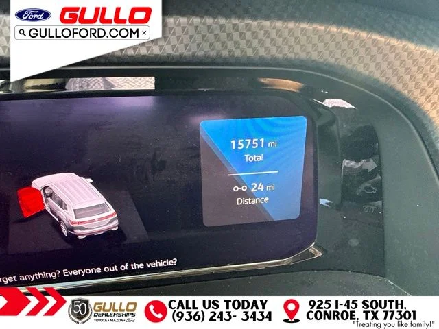 Used 2025 Pure Gray Volkswagen 2.0T Peak Edition image 7