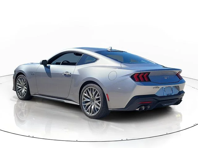 New 2025 Silver Metallic Ford GT Premium image 7