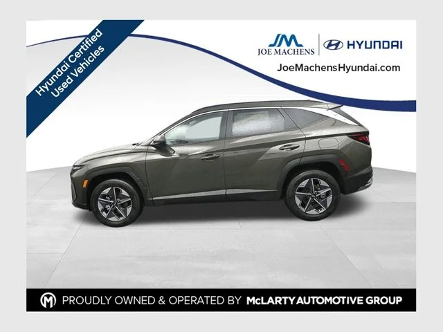 Used 2026 Green Hyundai SEL image 1