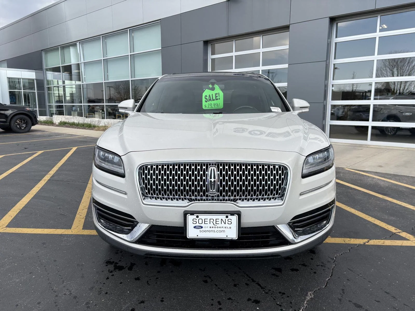 Used 2020 Lincoln Nautilus Reserve with VIN 2LMPJ8KP3LBL11459 for sale in Brookfield, WI
