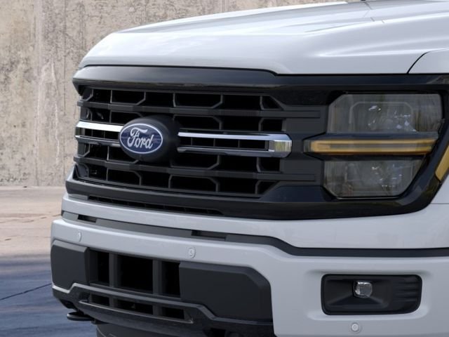New 2026 Oxford White Ford XLT image 17