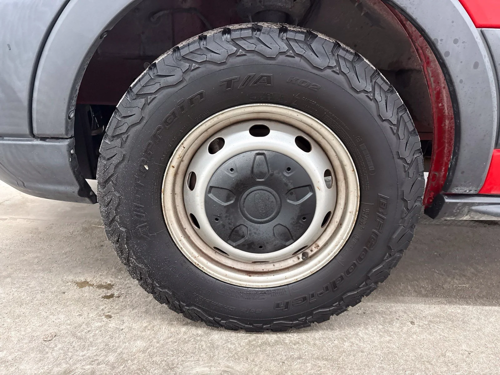 Used 2016 Red Ford Base image 15