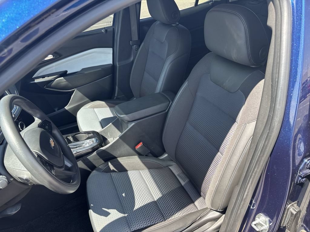 2024 Chevrolet Trax LT - Photo 22