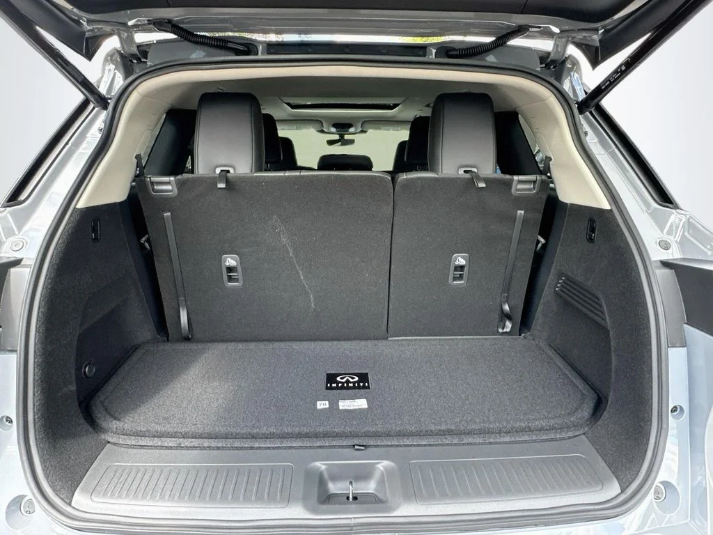 New 2027 Gray INFINITI LUXE image 28