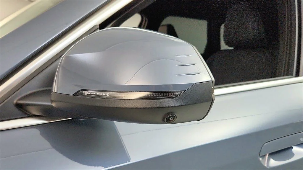 Used 2026 Storm Bay Metallic BMW xDrive28i image 35