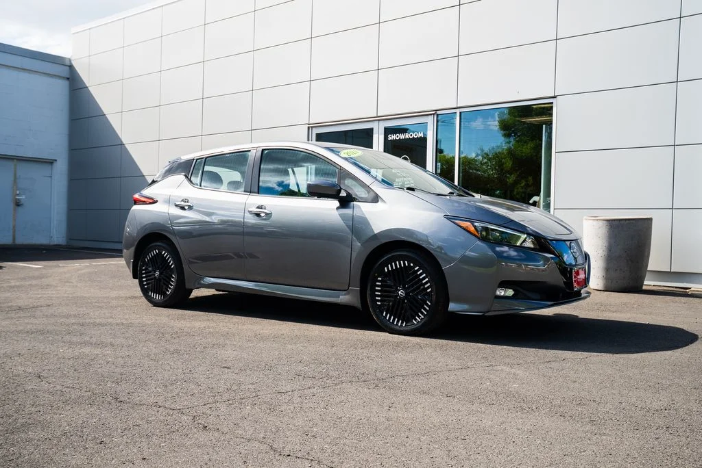 Used 2024 Gray Nissan SV Plus image 28