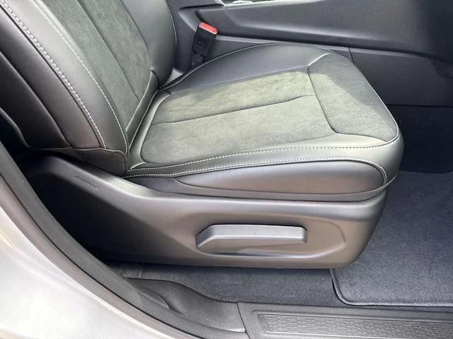 New 2025 Silver Jeep Altitude X image 27