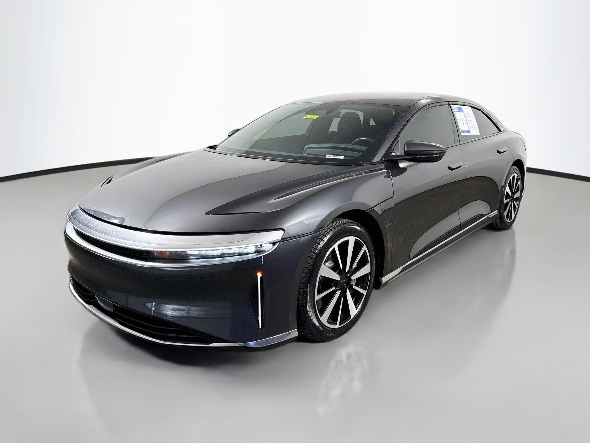 Used 2023 Quantum Gray Metallic Lucid Pure image 3