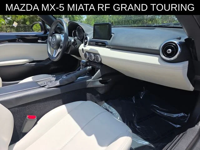 Used 2021 Black Mazda Grand Touring image 9