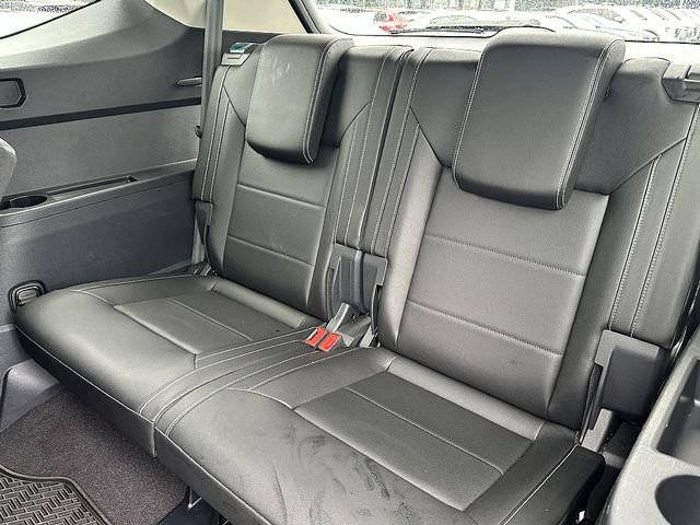 Used 2023  Volkswagen 3.6L V6 SE w/Technology image 15